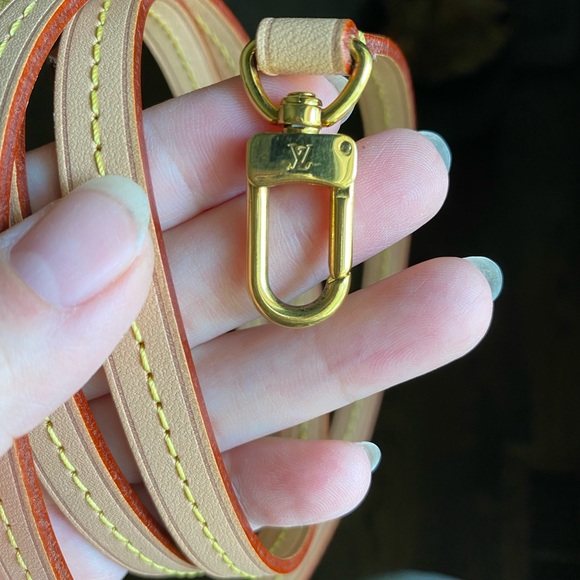 Louis Vuitton Favorite MM - Picture 16 of 16